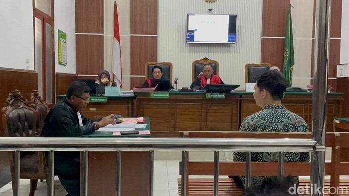 Ahli Beber Cara Nur Terapis Surabaya Kuras Rp 1,2 Miliar di Rekening Pelanggan